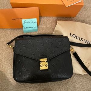 SOLD!! Louis Vuitton Pochette Métis